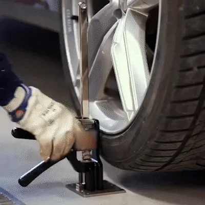 Effort-saving lifter